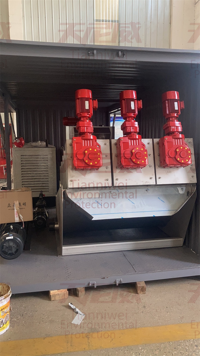 專業(yè)污泥清淤，沉淀池清淤，滲濾液清淤